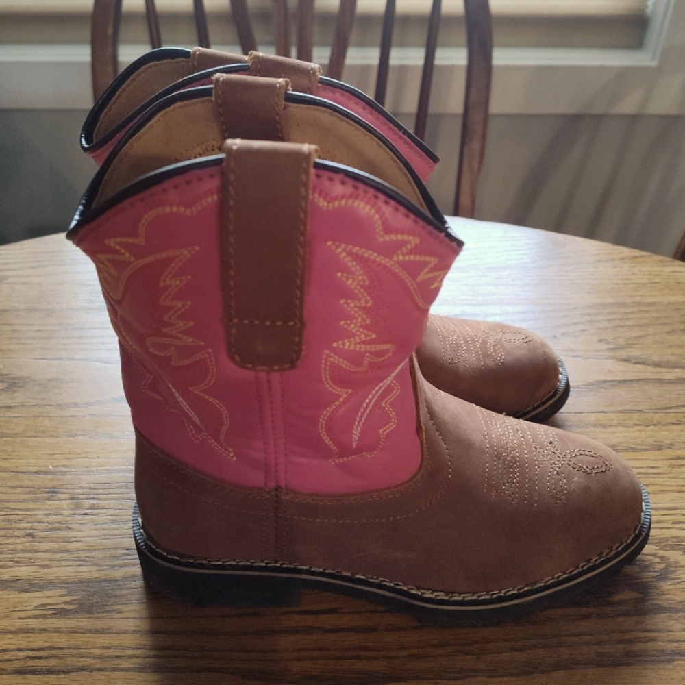 3/$20 ⌚🏷️💰 Girls Tamarack Multi Western Boot, Pink, Sz 3